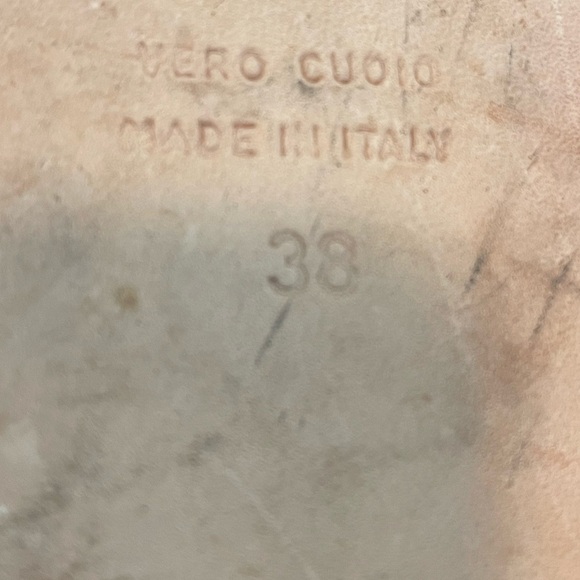 Club Monaco, euro 38 US 7.5, women’s black and tan leather t-strap bow tie flats - Picture 10 of 10